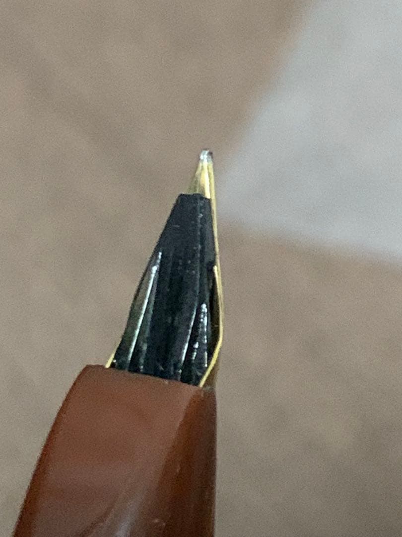 Platinum（プラチナ）レザー巻き万年筆 18Kペン先