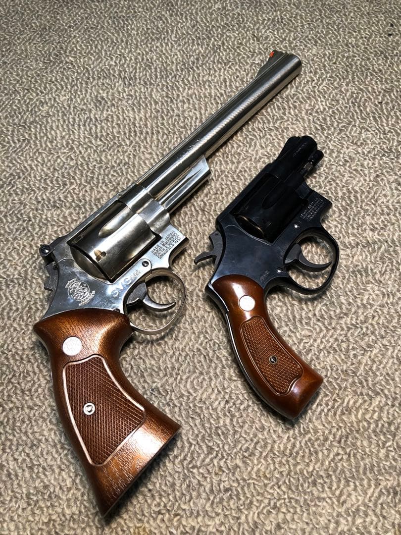 ジャンク2品安全 かねモデルガン＆ガスガン