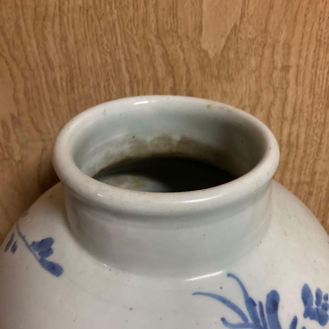 李朝　染付　壺　草花図