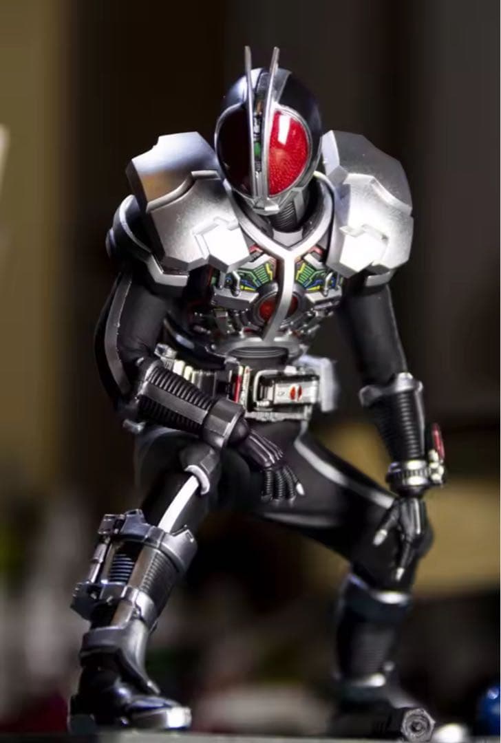 真骨彫　仮面ライダーファイズ アクセルフォーム カスタムパーツ　スーツ