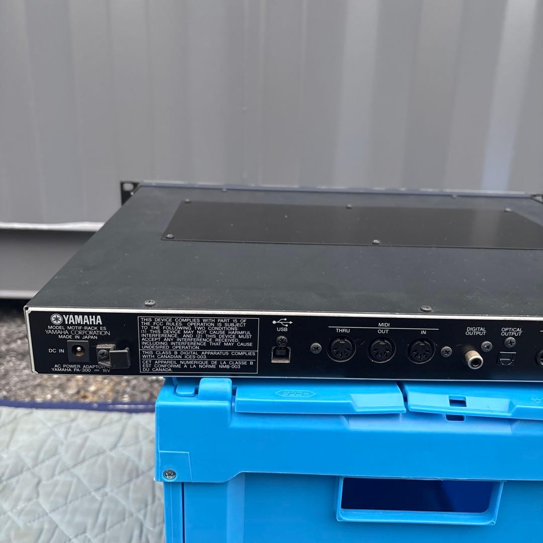 カ*ん様 YAMAHA motif-rack ES 本体