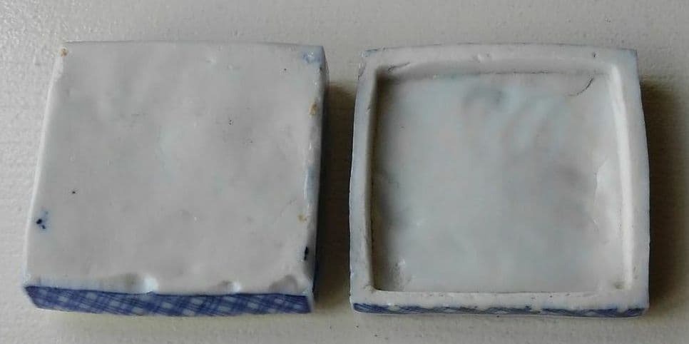 染付香合
