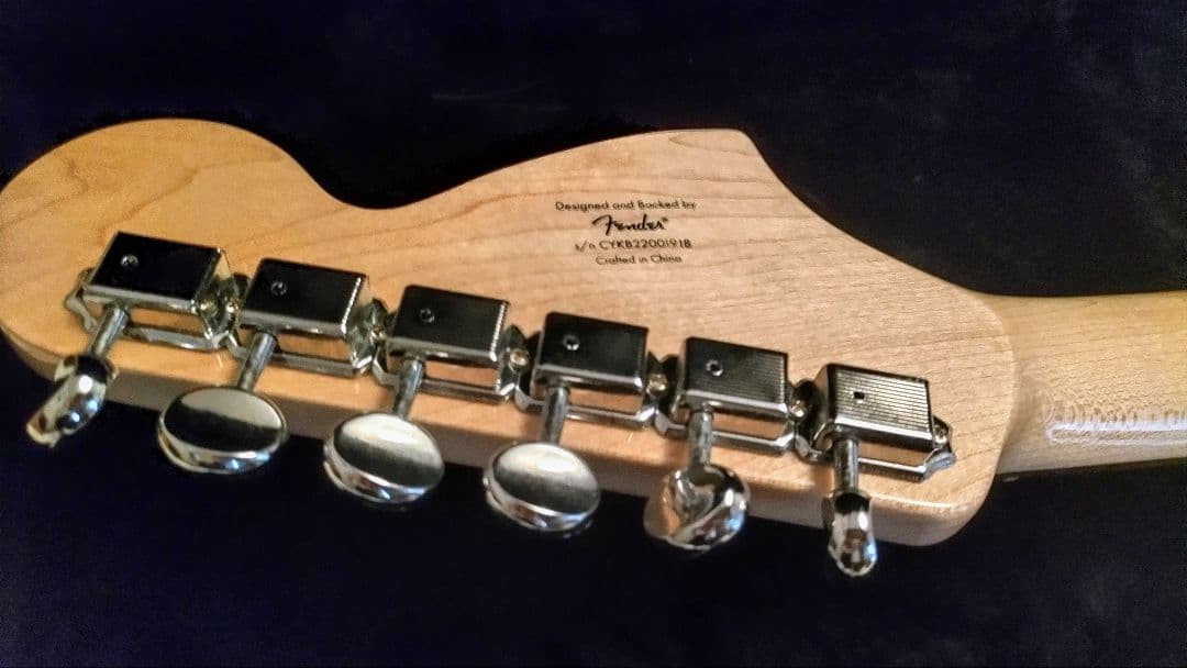 ギター Squier Paranormal Super-Sonic Shell Pink