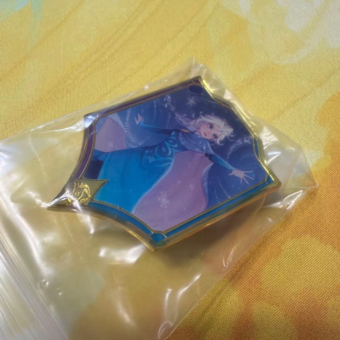 エルサ　ピンバッジ　ロルカナチャレンジ