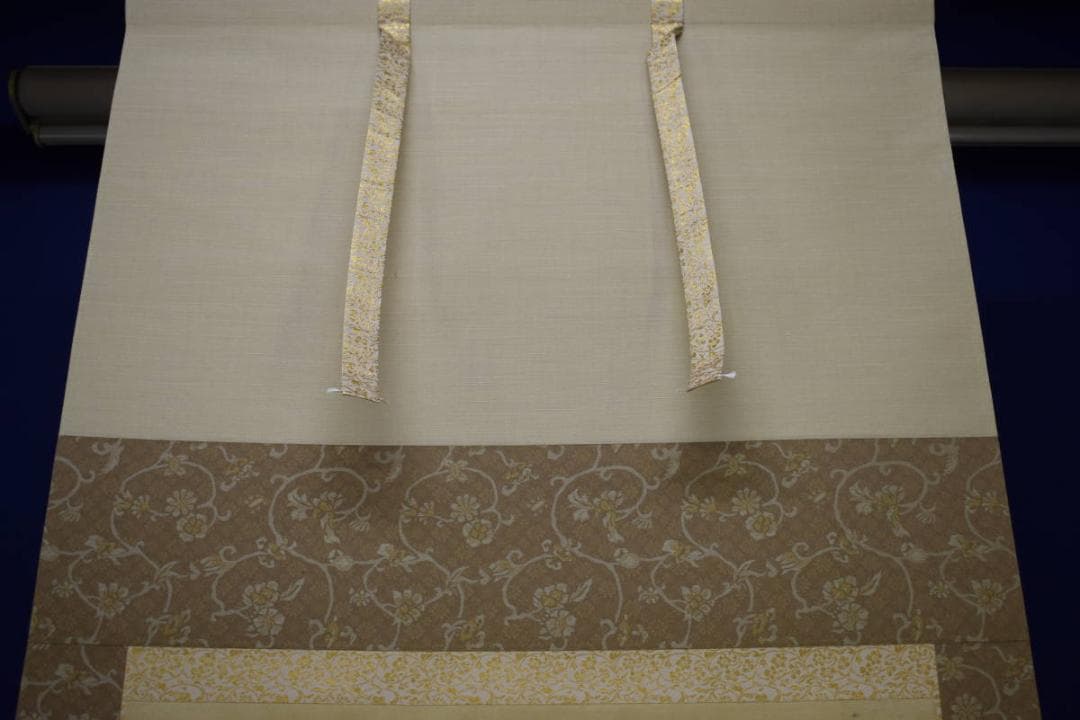 真作/山本梅逸/四季草花小禽図/桐太巻箱付/布袋屋掛軸HH-861