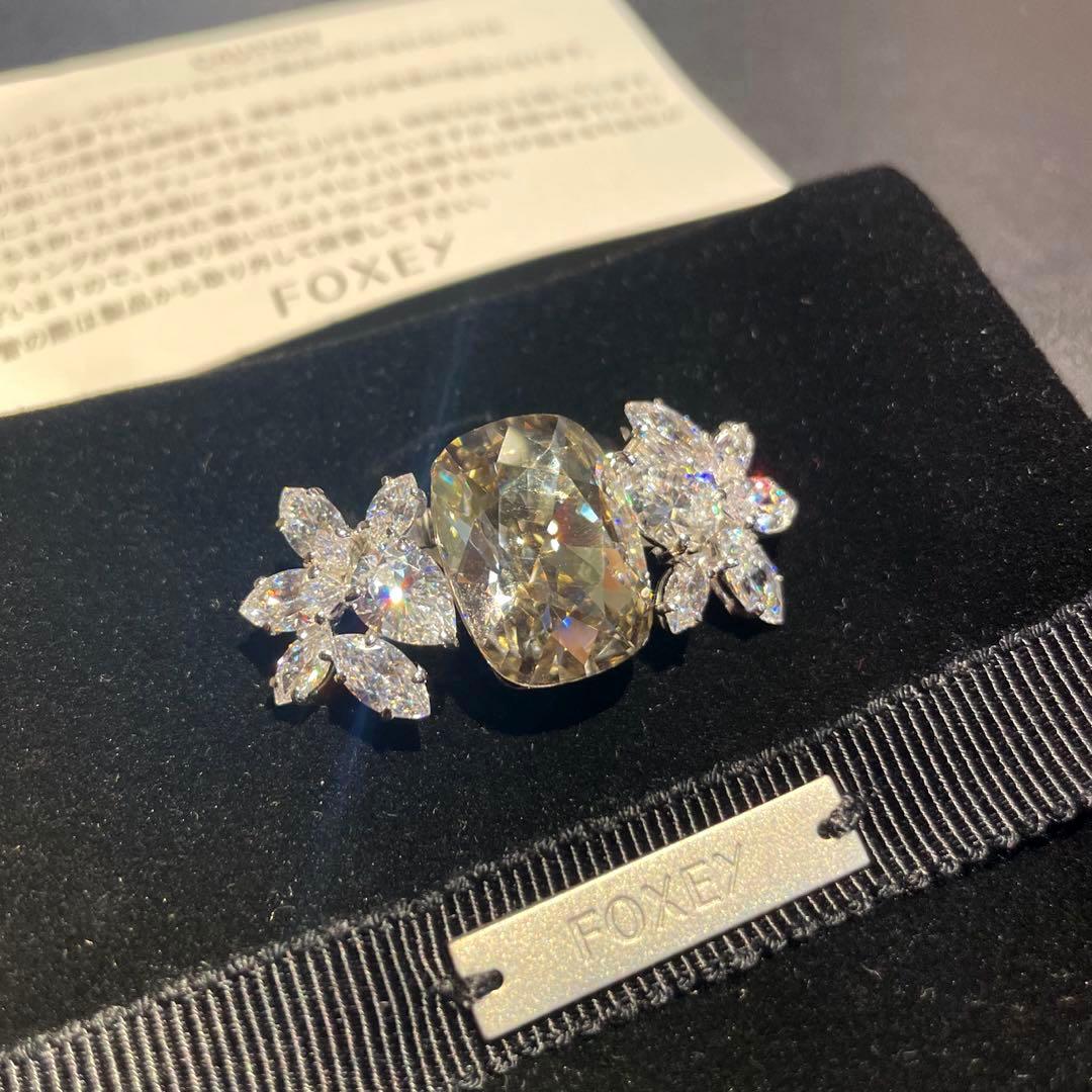 FOXY フォクシー ブローチ クリスタル ストーン
