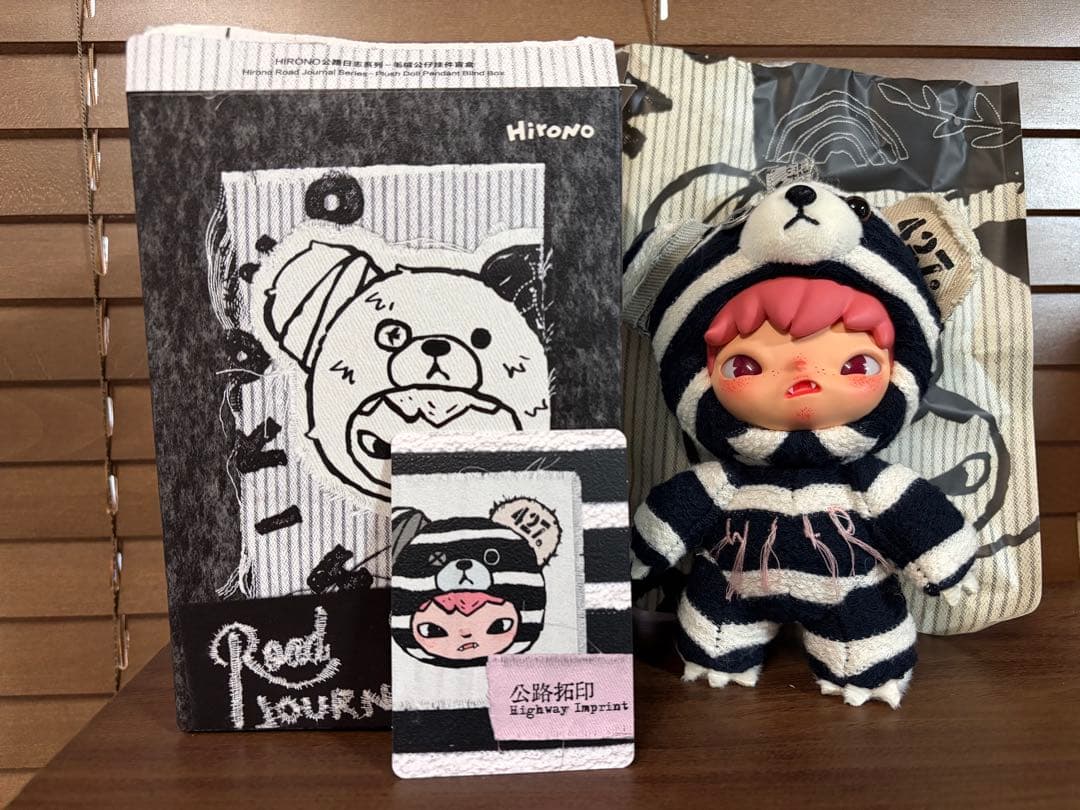 POP MART Hirono Road Journal ぬいぐるみペンダント