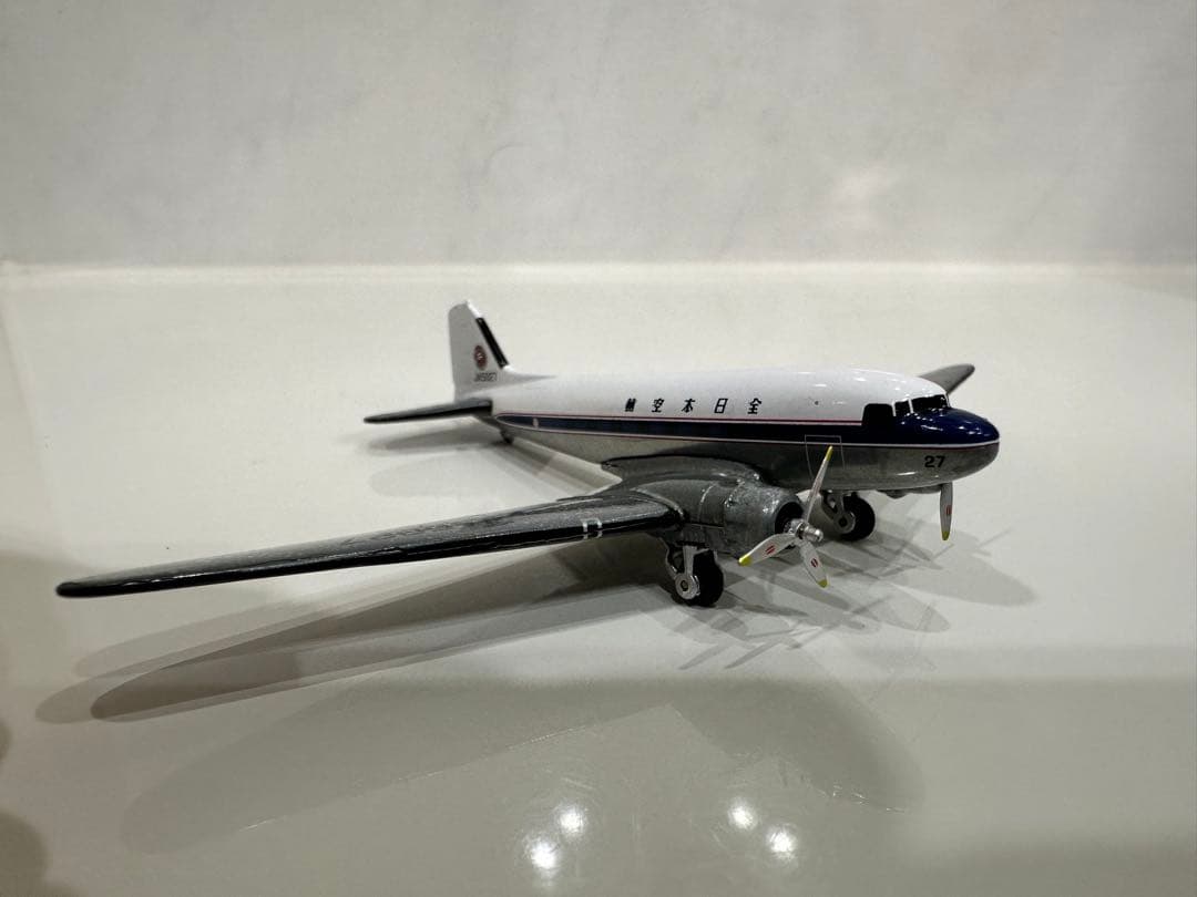 1/250全日空DC-3ダイキャストモデル レジJA5027