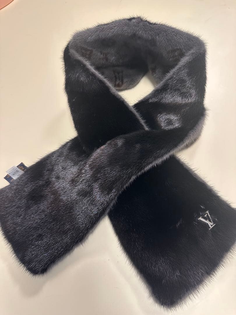 ラ*ル様 ❤️極美品❤️即完売ルイヴィトン エシャルプ ミンク モノグラム リバ