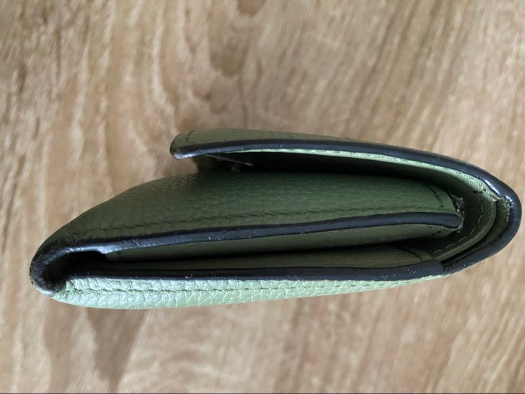 ロエベ　財布　アナグラムバーティカルウォレット　三つ折りローズマリー