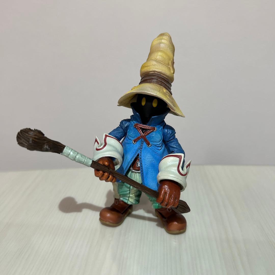 プレイアーツ　FF9 ファイナルファンタジー Ⅸ ビビ　フィギュア