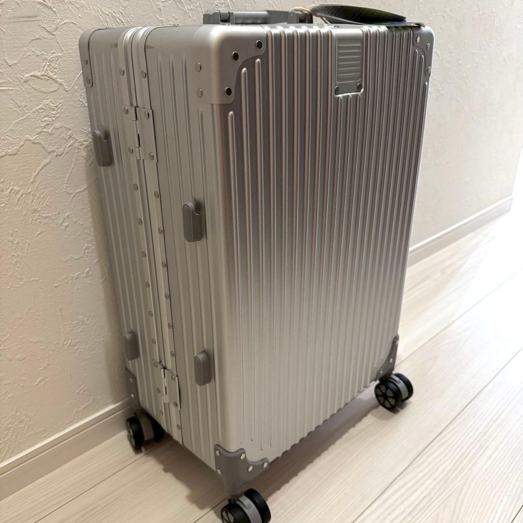 スーツケース 大型 アルミフレーム キャリー ケース機内持ち込み 軽量 シルバー