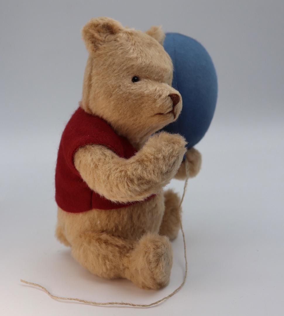 R. John Wright 日本限定品 Pooh's Blue Balloon