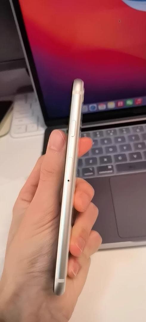 【期間限定／超美品】iPhone SE3 64GB｜SIMフリー｜ホワイト