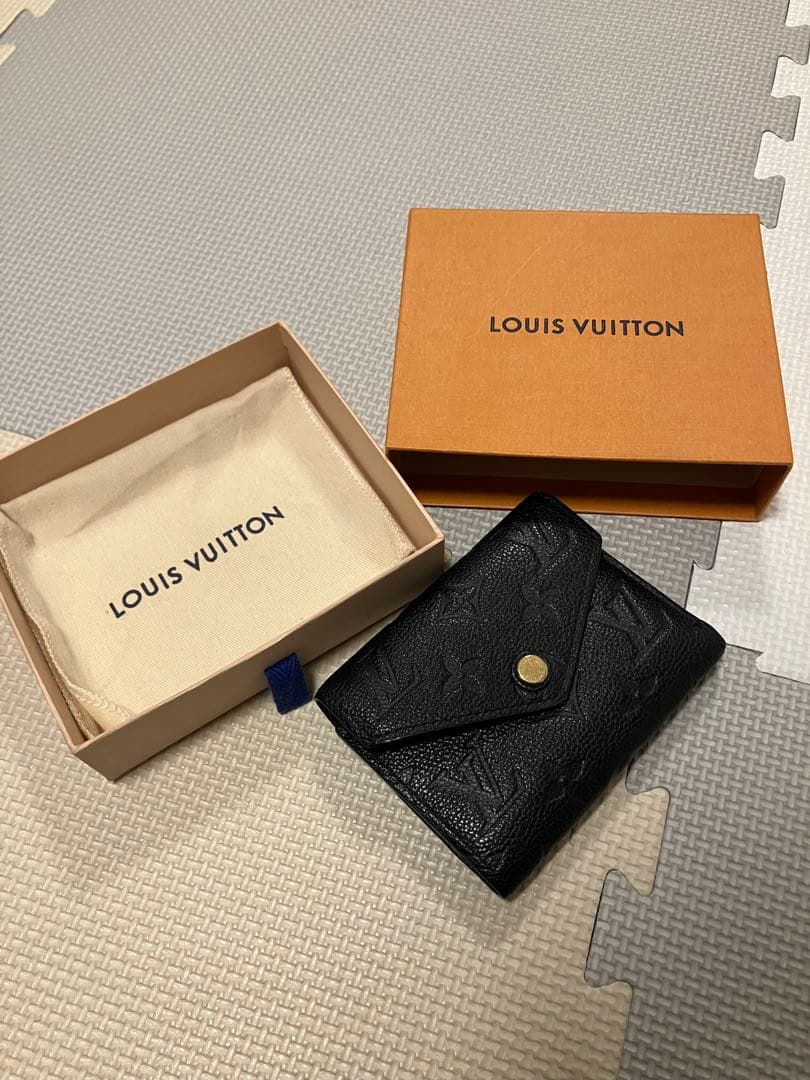 ヴィトン　ポルトフォイユ・ヴィクトリーヌ　財布