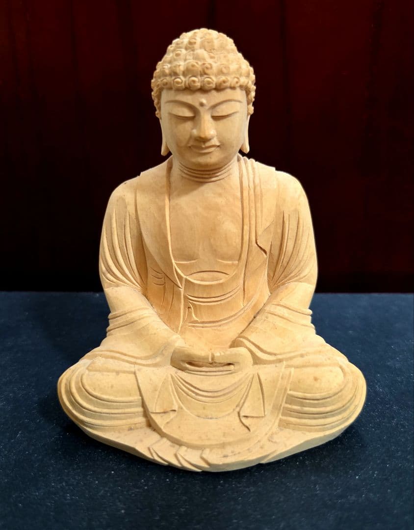 仏像　釈迦如来座像　木彫　柘植　2.5寸