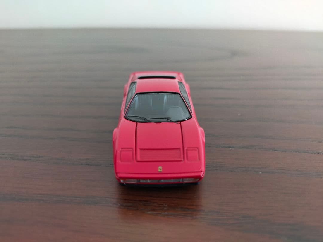 トミカリミテッドヴィンテージネオ フェラーリ 328 GTB (後期型)