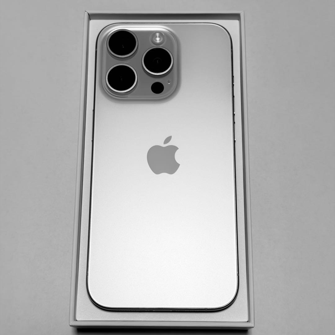 u*a様 Apple iPhone 15 Pro SIMフリー ホワイトチタニウ