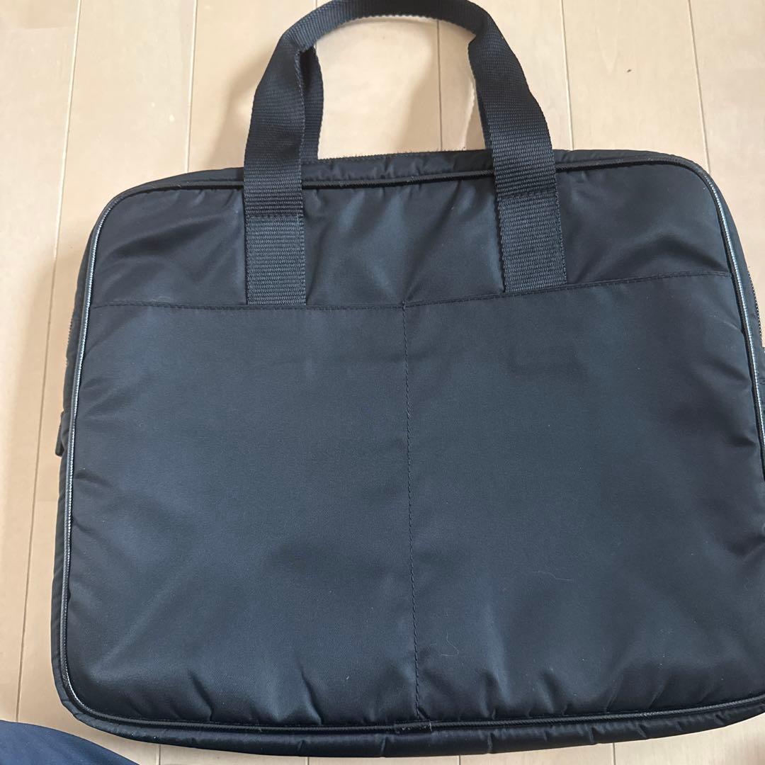 PRADAバッグ