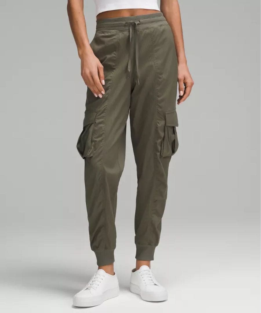 【新品】lululemon ルルレモン カーゴジョガー XS (Sサイズ相当)