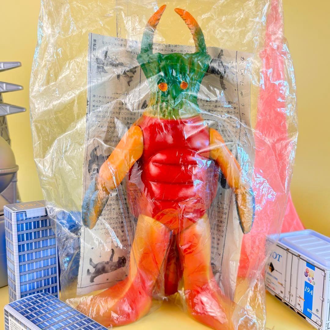 マルサン 『トルトス海人』 ウルトラ怪獣シリーズ パチ マルパぺ付　新品