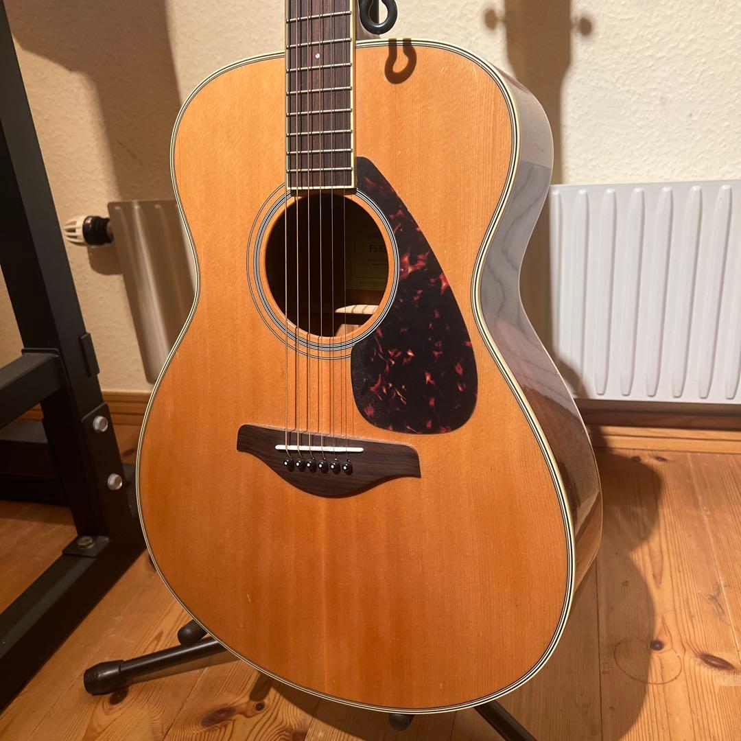 Yamaha FS 820 アコースティックギター　ケース、チューナー付き