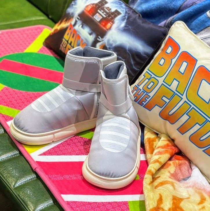 希少 バックトゥザフューチャー ルームシューズ エアマグ ナイキ ニコアンド
