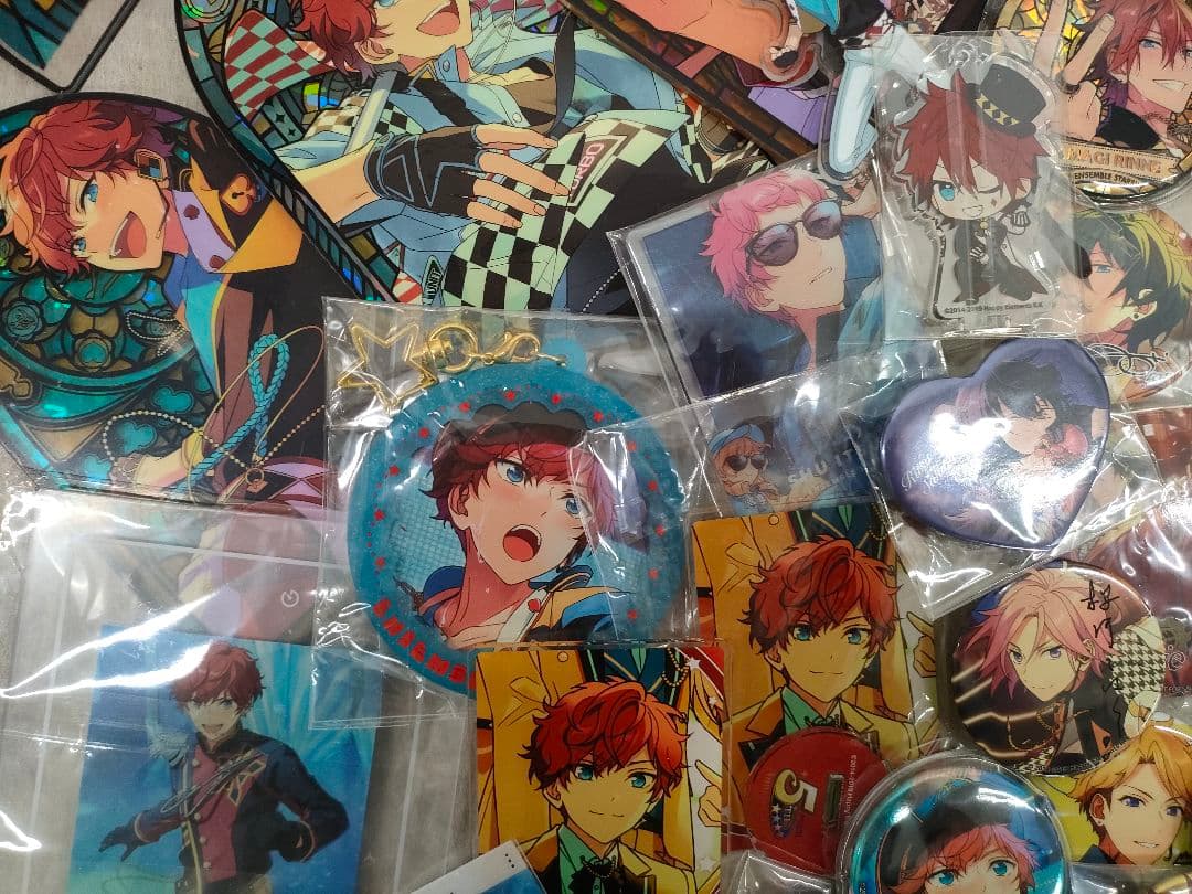 あんスタ　あんさんぶるスターズ　グッズ　缶バッジ　アクスタ　まとめ　100点以上