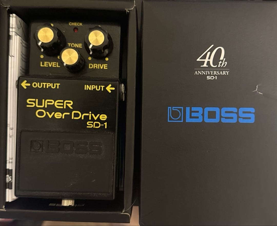 BOSS SD-1 40th 記念モデル
