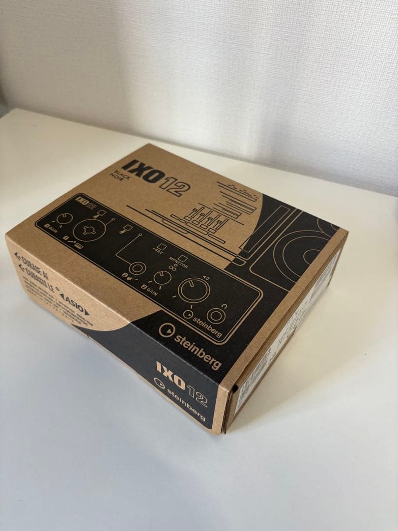 IXO 12 オーディオインターフェイス
