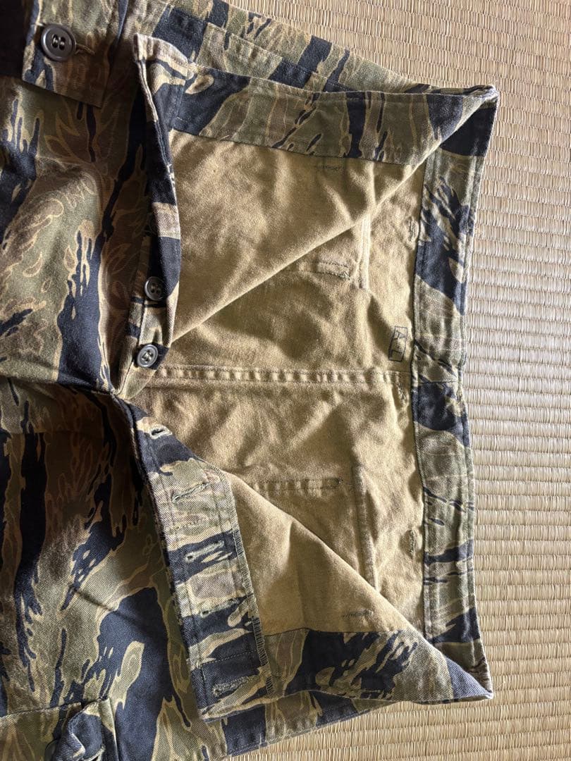 じ*ん様 大阪MASH製　ゴールドタイガーストライプ迷彩服　中古　A-L