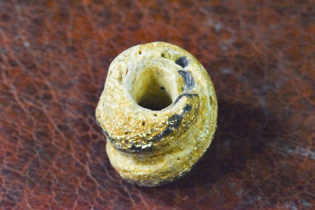 紀元前後 アフガニスタン出土 金化ローマングラスビーズ