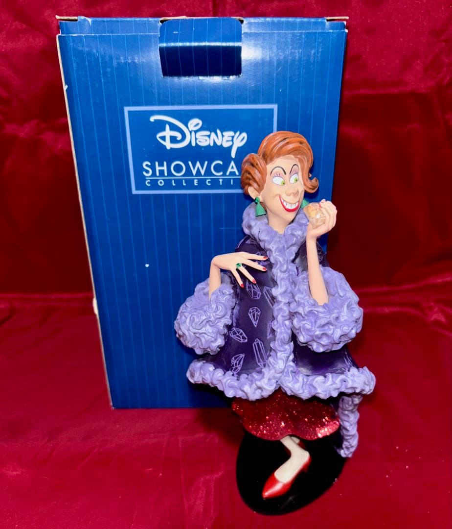 ショーケース　ビアンカの大冒険　ディズニー　ヴィランズ　マダムメデューサ　置物