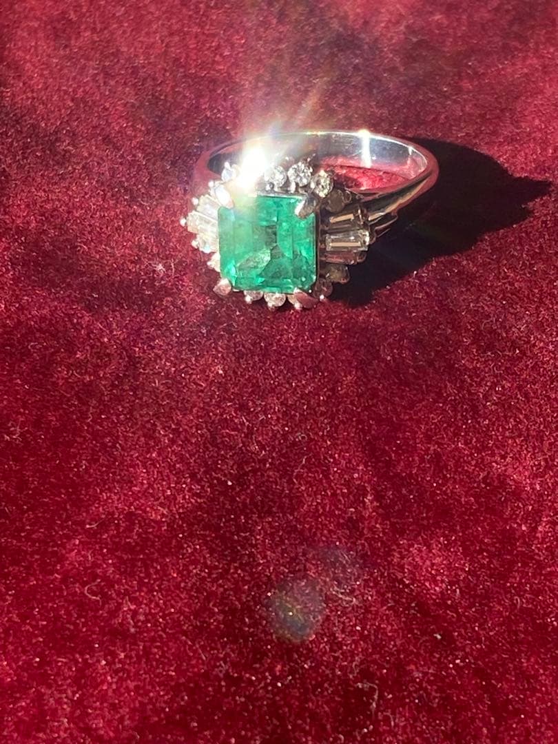 エメラルド1.82ct &ダイヤモンド 0.45ctリング