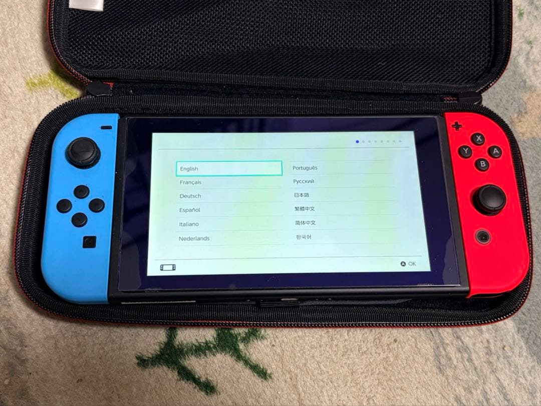 Nintendo Switch 本体 青と赤 Joy-Con ケース付き