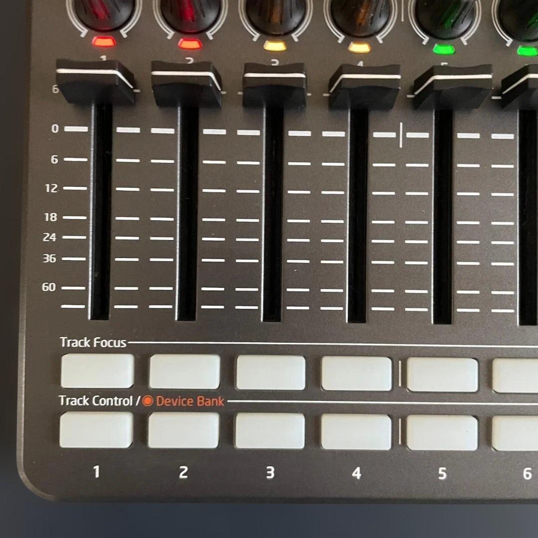 NOVATION Launch Control XL 整備済 Ableton