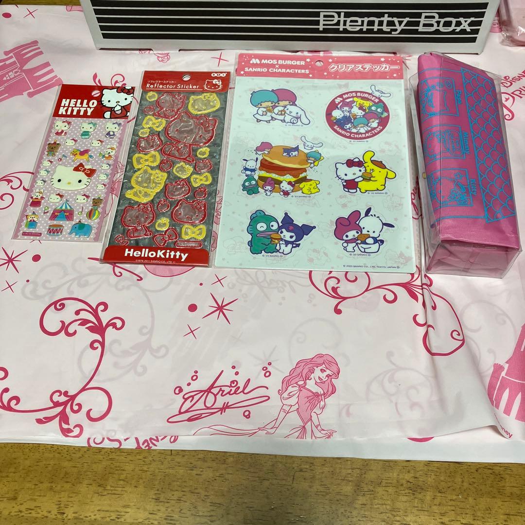 サンリオ　ハローキティ　セット〜206