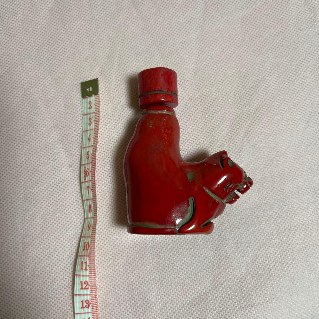値下げ　虎彫刻　珊瑚風彫　鼻煙壺 ？　山珊瑚？　希少　アンテーク