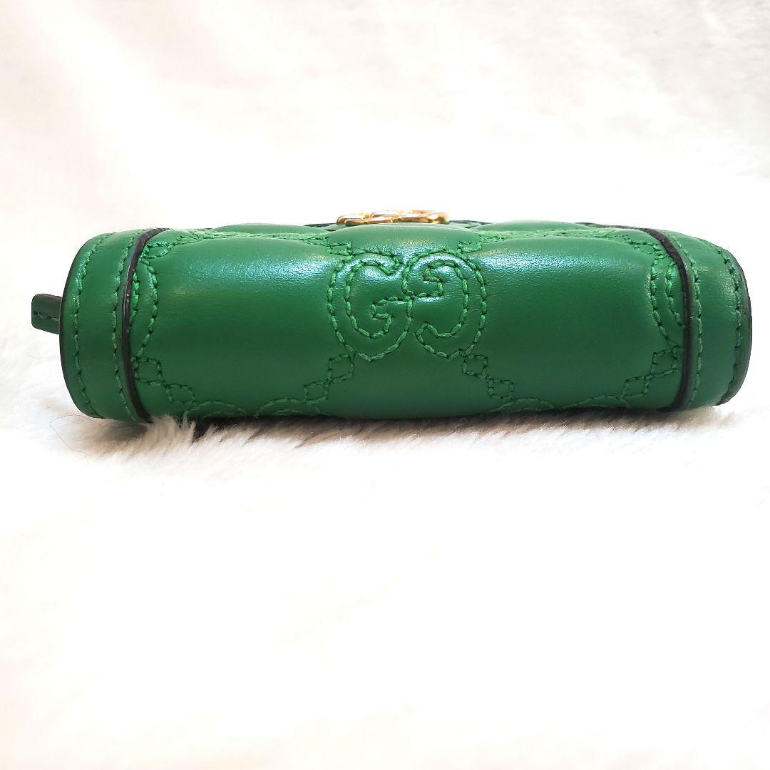 美品 GUCCI GGマトラッセカードケースウォレット　グリーン