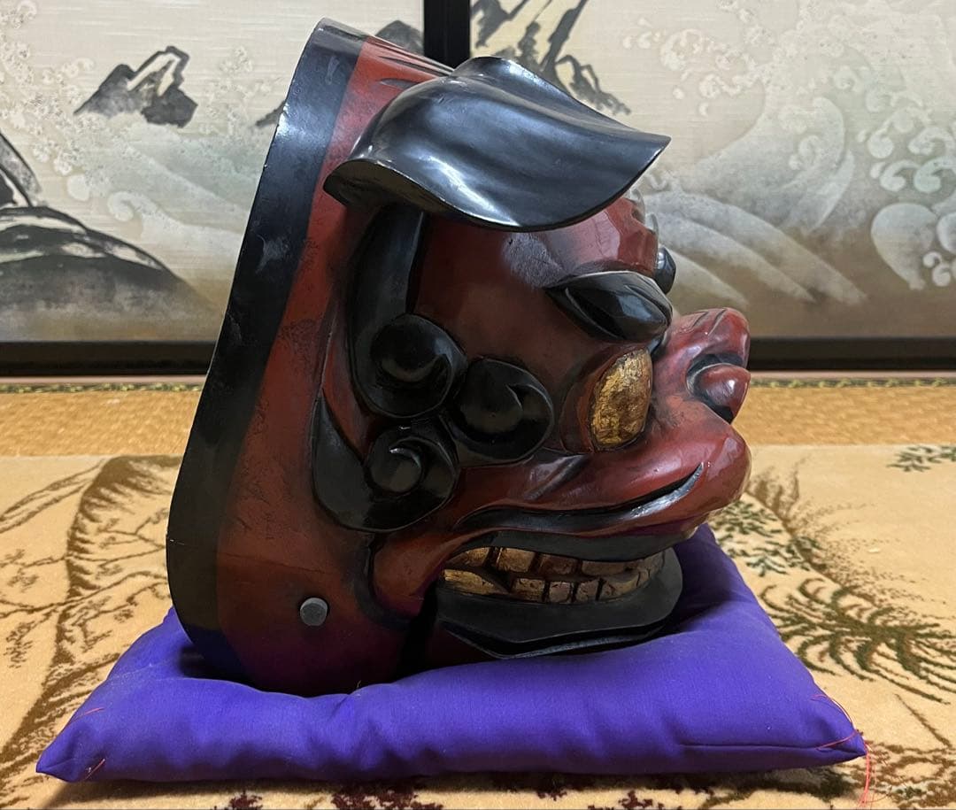 【木彫りの獅子頭】獅子舞　開閉式　縁起物　雌雄片方づつの出品　①