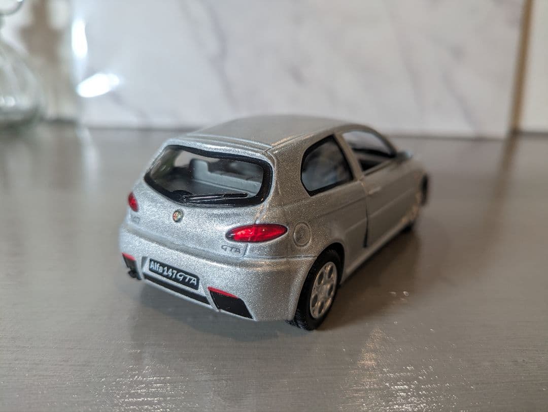 【完成品】アルファロメオ（Alfa147GTA）