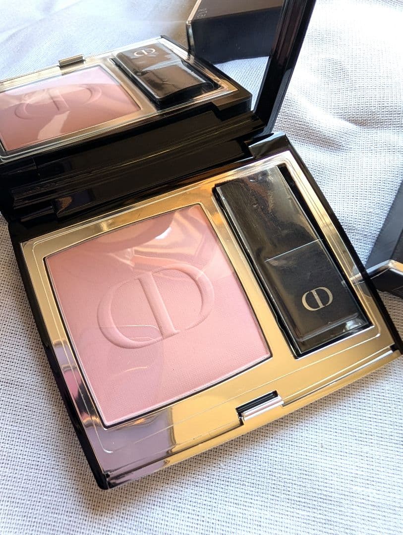 チーク DIOR