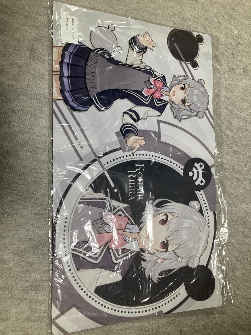 小春六花　ラバーマット