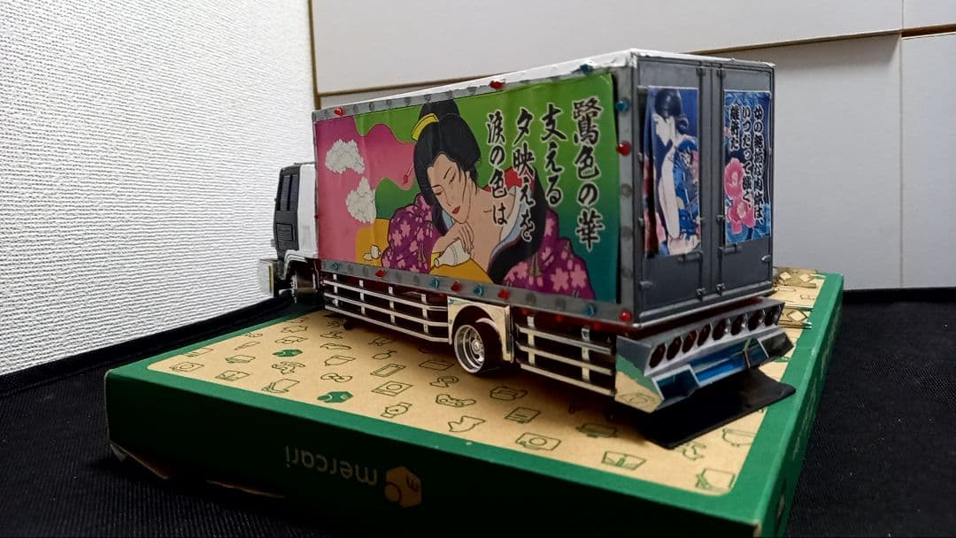 デコトラ　ジャンク品、パーツ・ステッカー詰め合わせ