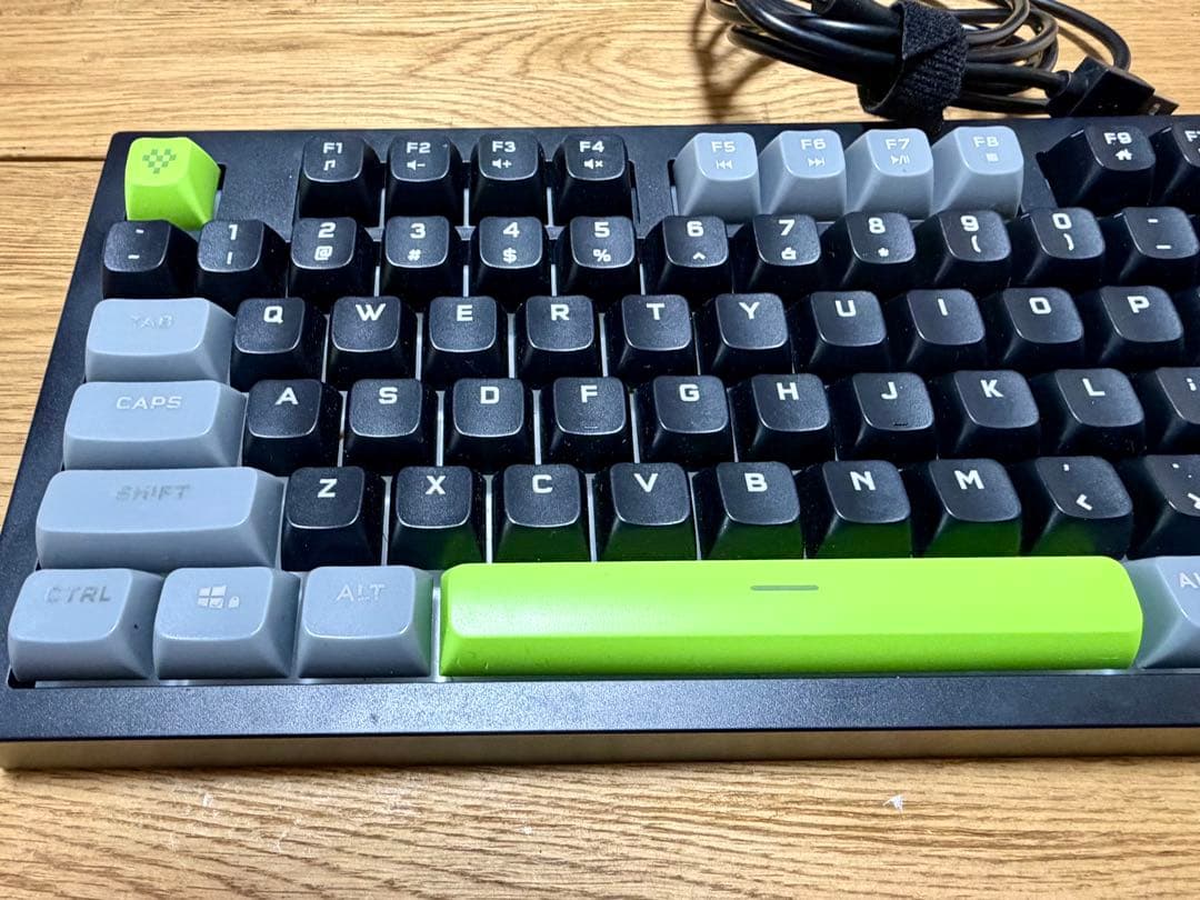 有線キーボード　Yunzii D98