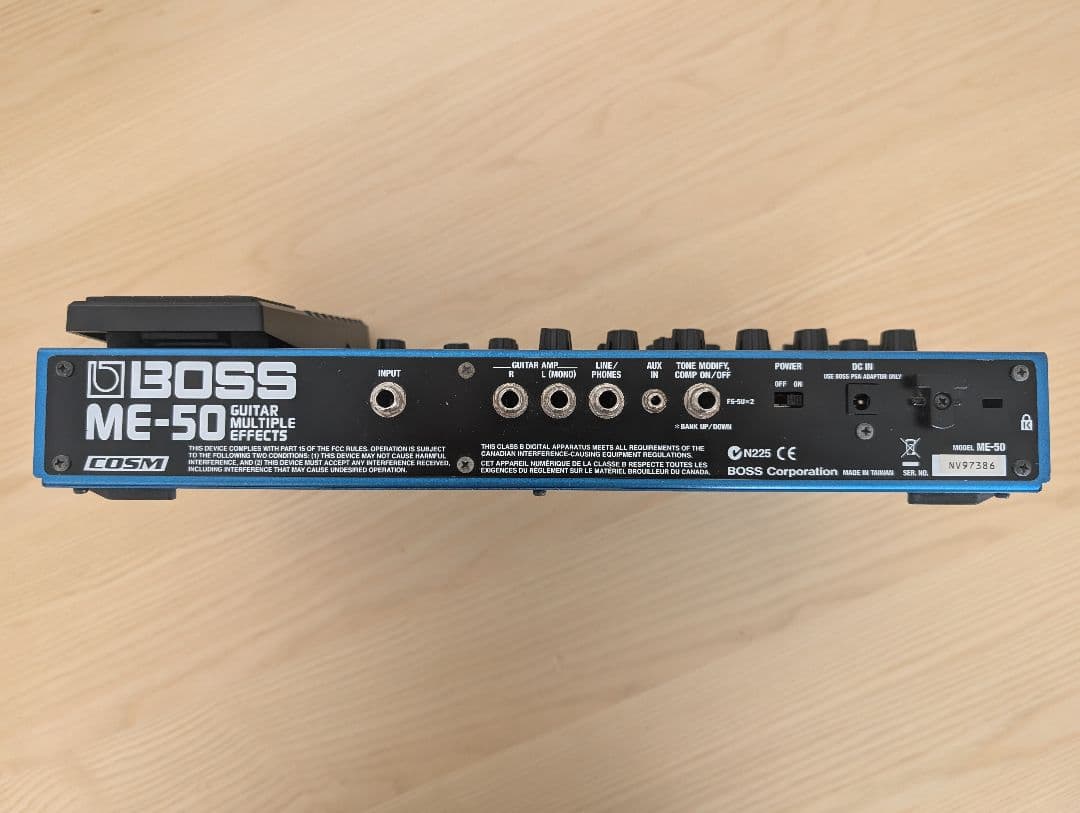 【どんくん】BOSS ME-50 ギターエフェクター（ケースおまけ）