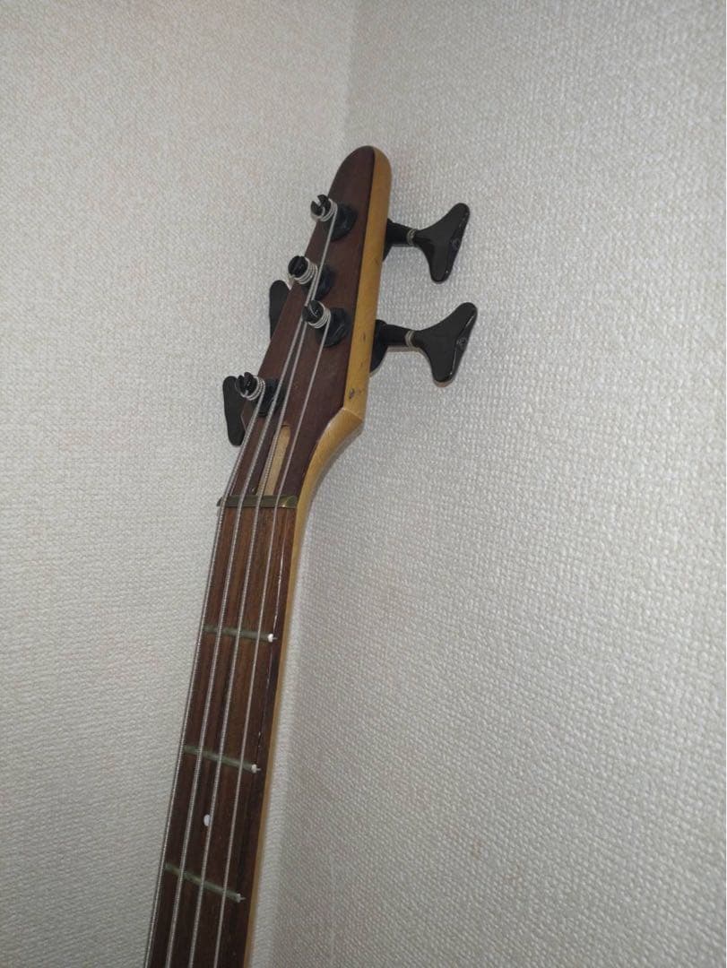 TUNE GUITAR TECHNOLOGY ベースギター