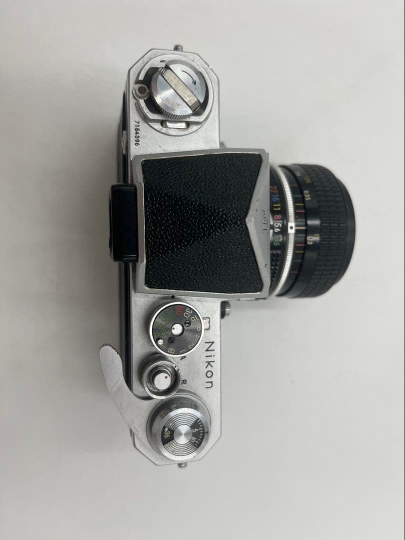 NIKON F フィルムカメラ　NIKKOR 28mm 1:3.5