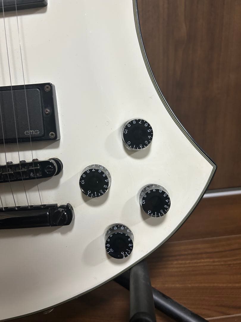 B.C. Rich モッキンバードSpecial