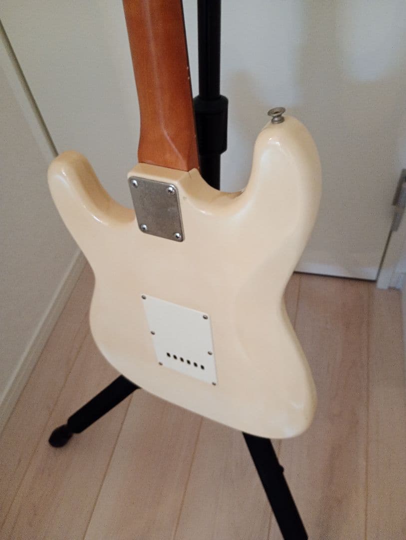 FERNANDES エレキギター クリーム色　98年